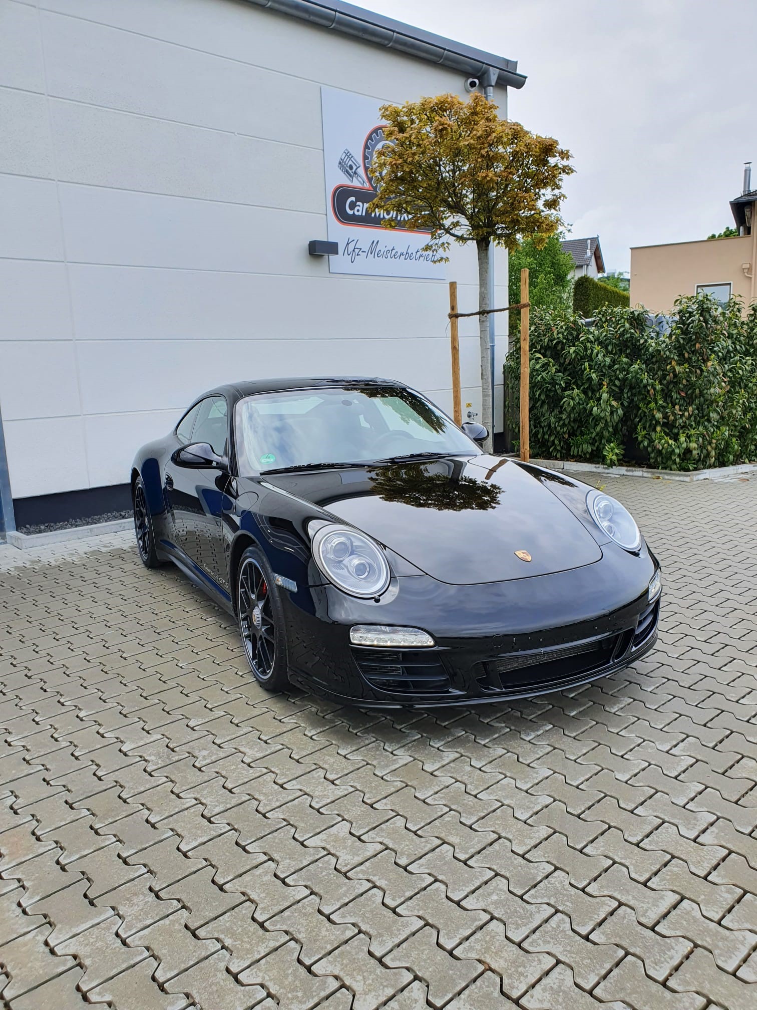 Read more about the article Porsche Carrera 4GTS
